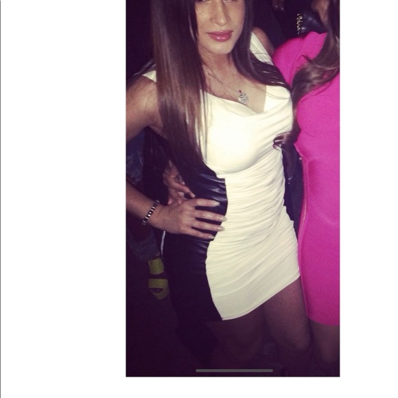 Dresses & Skirts - Black and white tight fitted dress